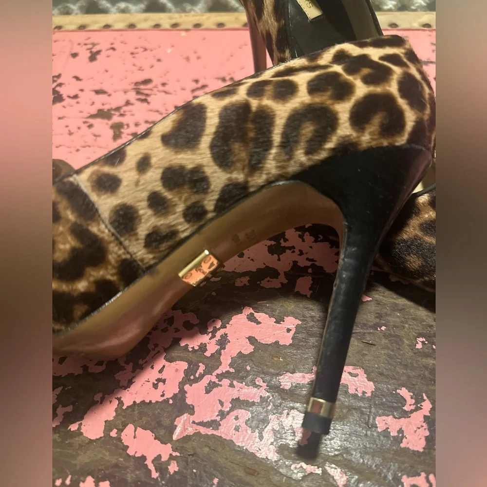 MICHAEL KORS Leopard pony hair Stiletto Heels Sz 8.5 - Picture 5 of 10